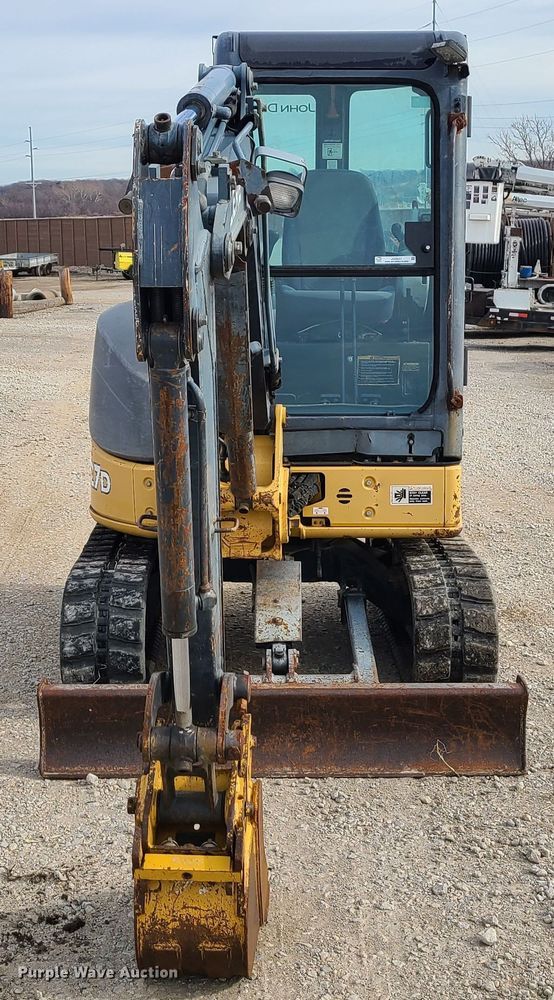 image for item JG9537 2010 John Deere 27D  mini excavator