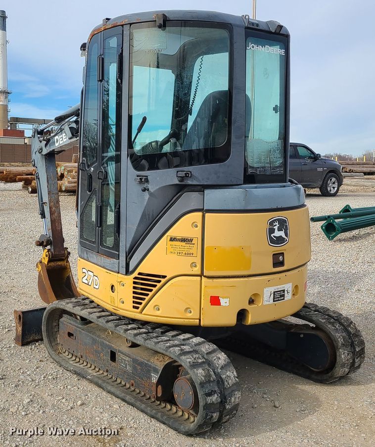 image for item JG9537 2010 John Deere 27D  mini excavator