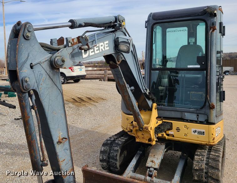 image for item JG9537 2010 John Deere 27D  mini excavator