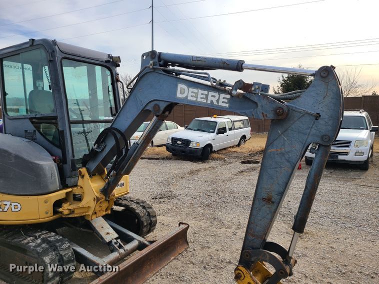 image for item JG9537 2010 John Deere 27D  mini excavator