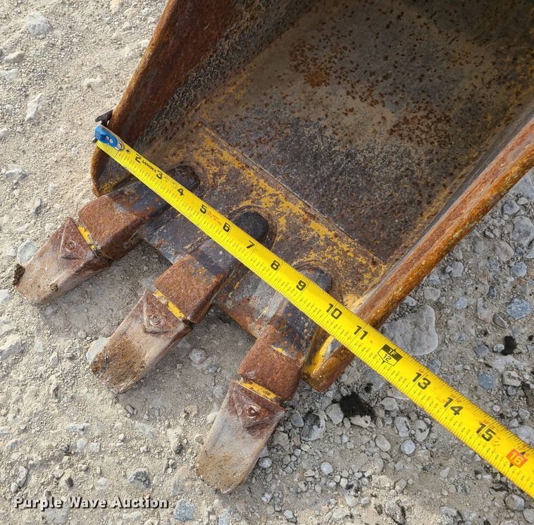 image for item JG9537 2010 John Deere 27D  mini excavator