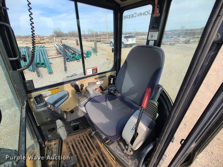 image for item JG9537 2010 John Deere 27D  mini excavator