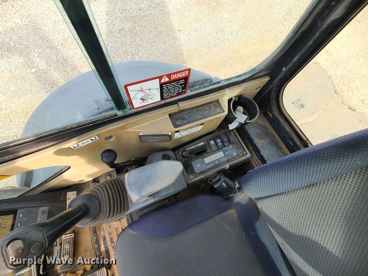 image for item JG9537 2010 John Deere 27D  mini excavator