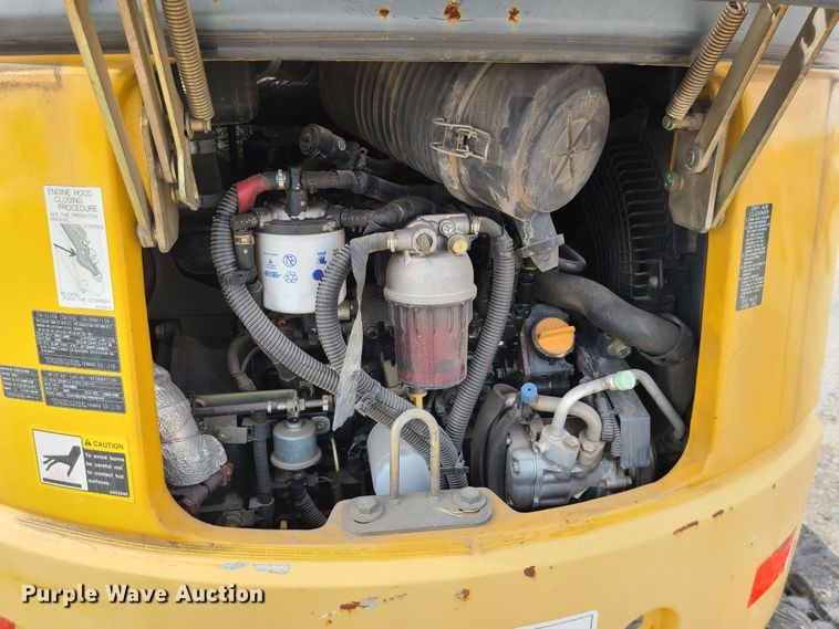 image for item JG9537 2010 John Deere 27D  mini excavator