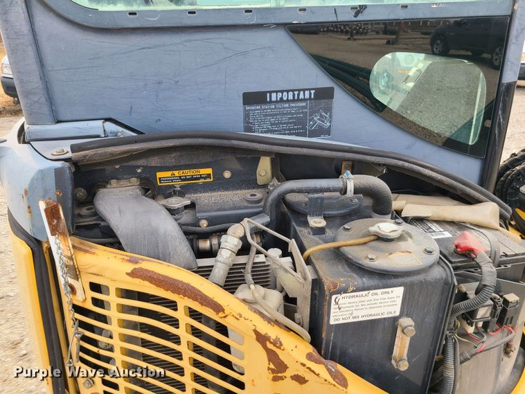 image for item JG9537 2010 John Deere 27D  mini excavator