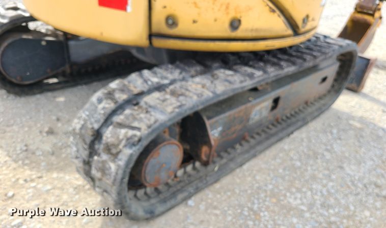 image for item JG9537 2010 John Deere 27D  mini excavator