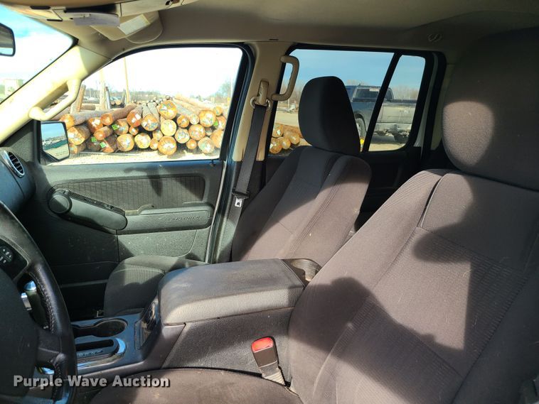 image for item JG9538 2010 Ford Explorer XLT  SUV