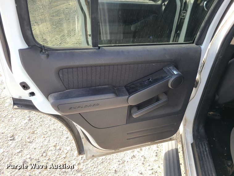 image for item JG9538 2010 Ford Explorer XLT  SUV