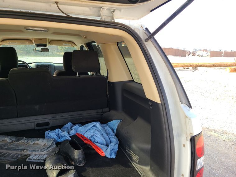 image for item JG9538 2010 Ford Explorer XLT  SUV