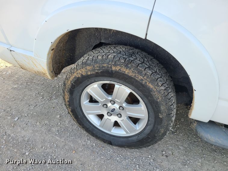 image for item JG9538 2010 Ford Explorer XLT  SUV