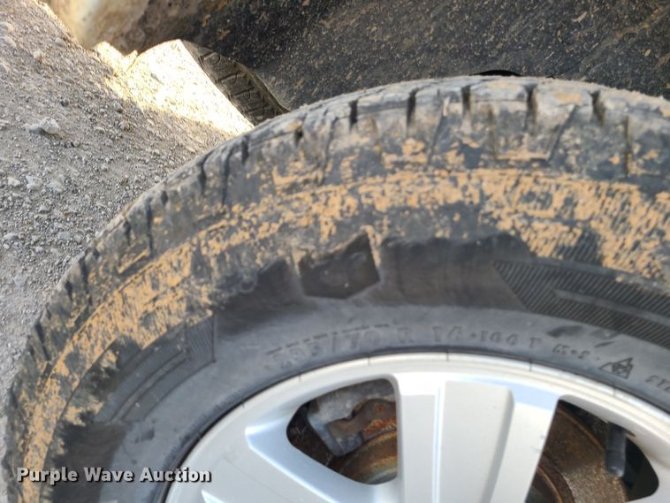 image for item JG9538 2010 Ford Explorer XLT  SUV