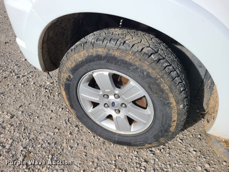 image for item JG9538 2010 Ford Explorer XLT  SUV