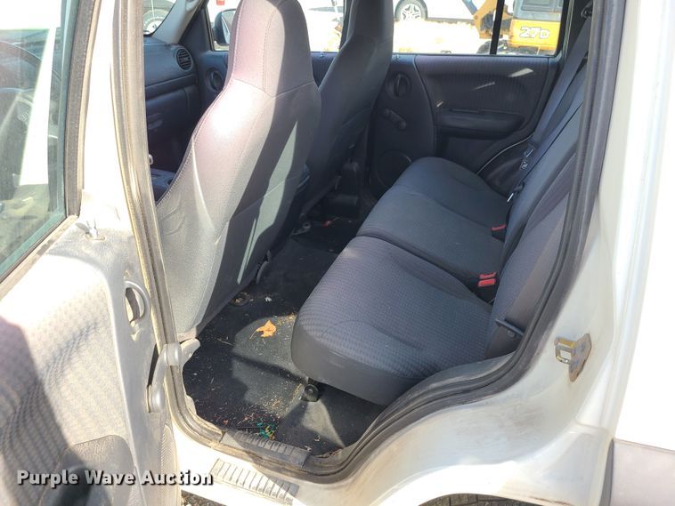 image for item JG9539 2002 Jeep Liberty  SUV