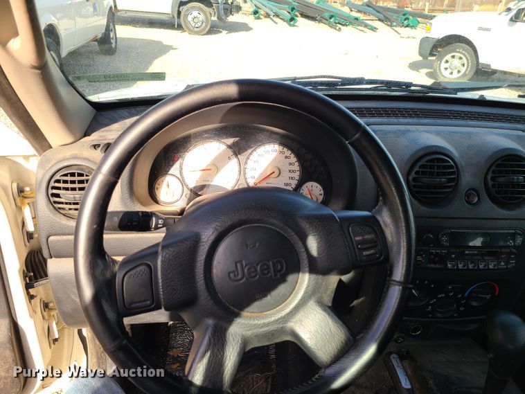 image for item JG9539 2002 Jeep Liberty  SUV