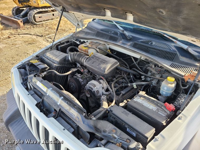 image for item JG9539 2002 Jeep Liberty  SUV