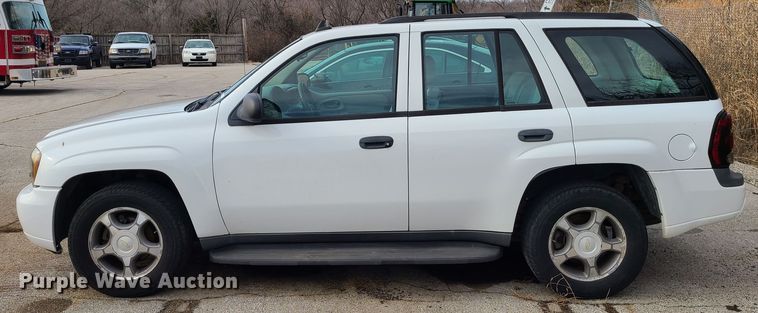 image for item JG9546 2008 Chevrolet TrailBlazer LS  SUV