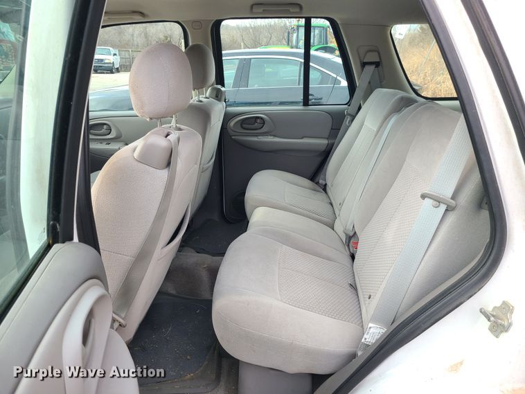 image for item JG9546 2008 Chevrolet TrailBlazer LS  SUV