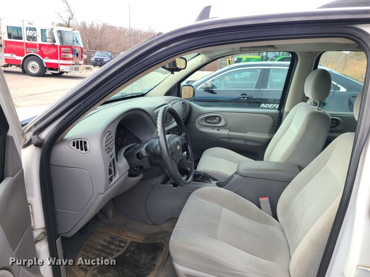 image for item JG9546 2008 Chevrolet TrailBlazer LS  SUV