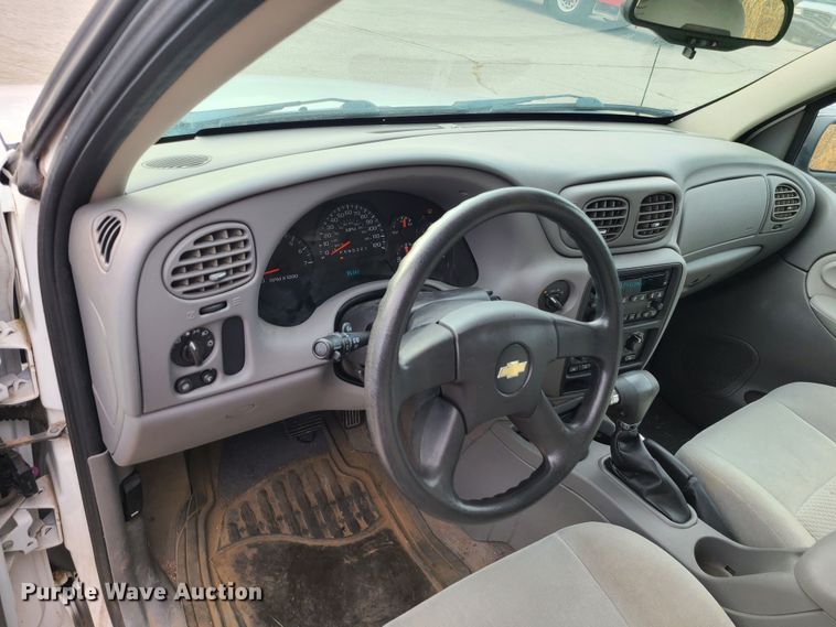 image for item JG9546 2008 Chevrolet TrailBlazer LS  SUV