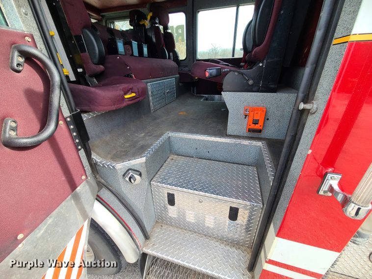 image for item JG9551 2007 Sutphen  fire truck