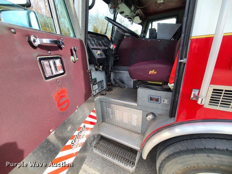 image for item JG9551 2007 Sutphen  fire truck