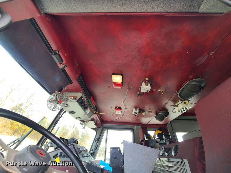 image for item JG9551 2007 Sutphen  fire truck