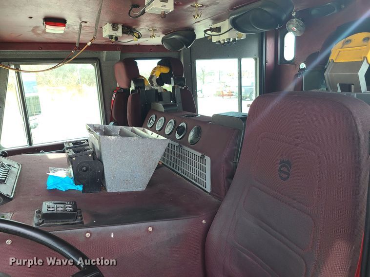 image for item JG9551 2007 Sutphen  fire truck