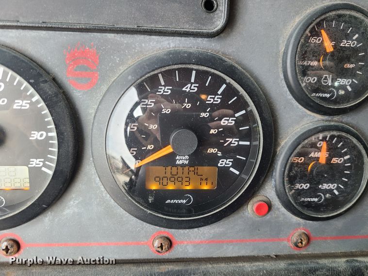 image for item JG9551 2007 Sutphen  fire truck