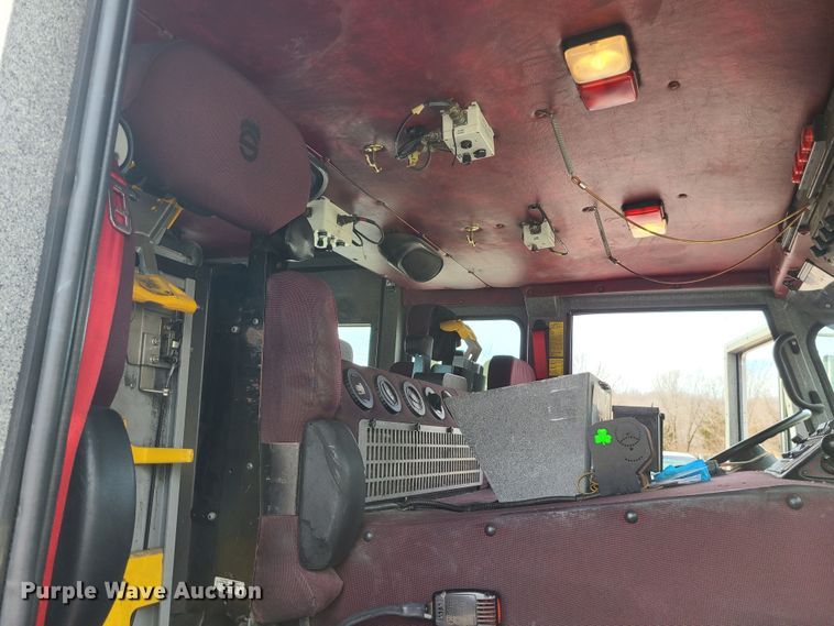 image for item JG9551 2007 Sutphen  fire truck