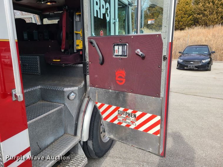 image for item JG9551 2007 Sutphen  fire truck