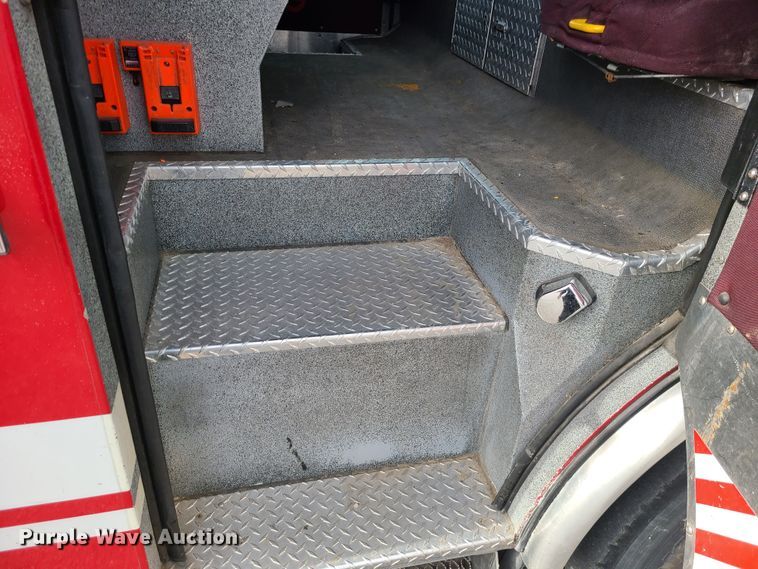 image for item JG9551 2007 Sutphen  fire truck