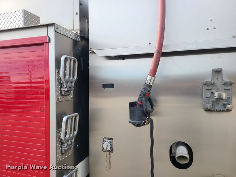 image for item JG9551 2007 Sutphen  fire truck