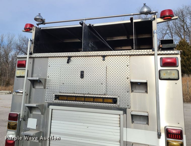 image for item JG9551 2007 Sutphen  fire truck