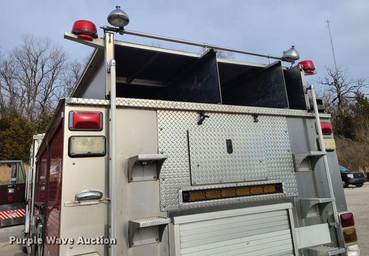 image for item JG9551 2007 Sutphen  fire truck