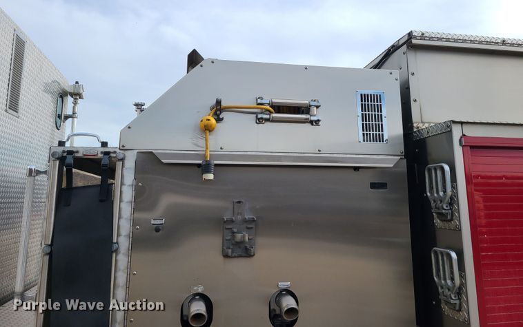 image for item JG9551 2007 Sutphen  fire truck