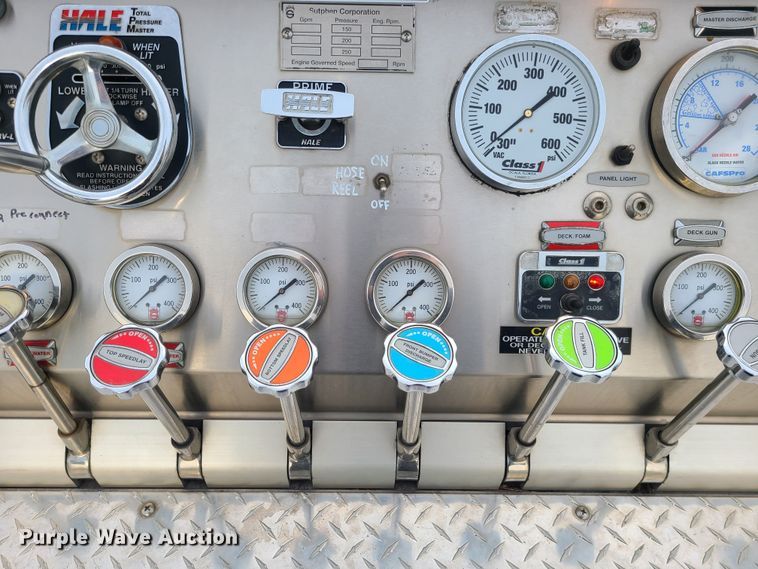 image for item JG9551 2007 Sutphen  fire truck