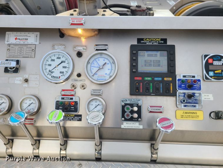 image for item JG9551 2007 Sutphen  fire truck