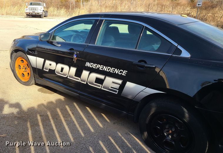 image for item JG9552 2013 Ford Taurus Police Interceptor