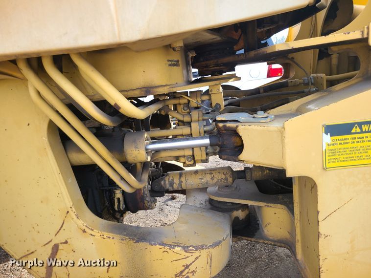 image for item JG9554 1991 Caterpillar 926E  wheel loader