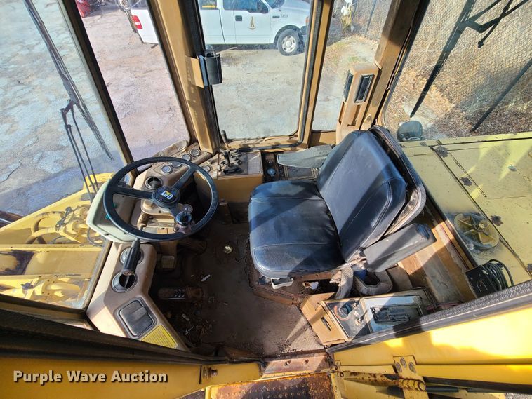 image for item JG9554 1991 Caterpillar 926E  wheel loader