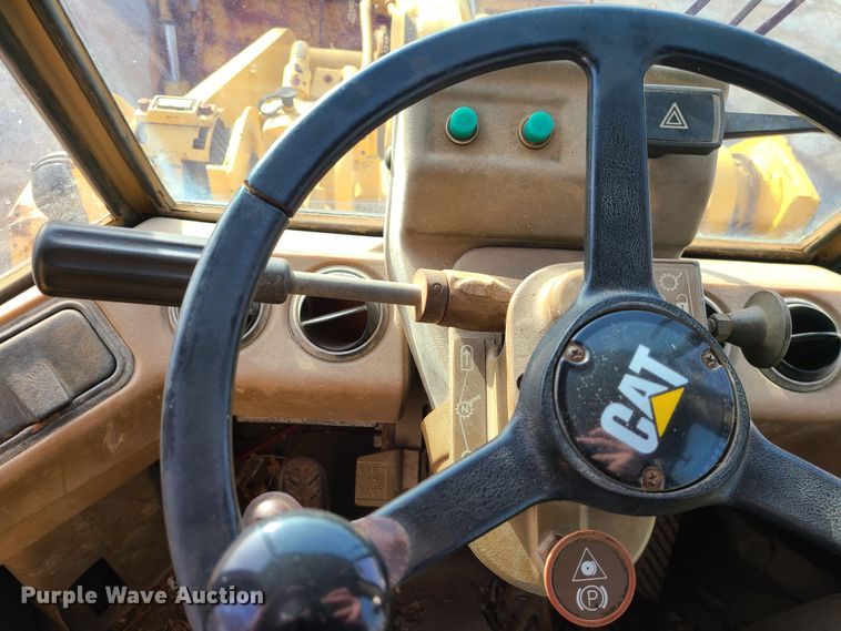 image for item JG9554 1991 Caterpillar 926E  wheel loader