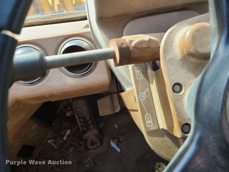 image for item JG9554 1991 Caterpillar 926E  wheel loader