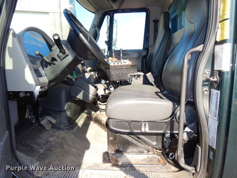 image for item JK9154 2008 International WorkStar 7300  dump truck