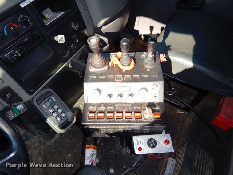 image for item JK9154 2008 International WorkStar 7300  dump truck