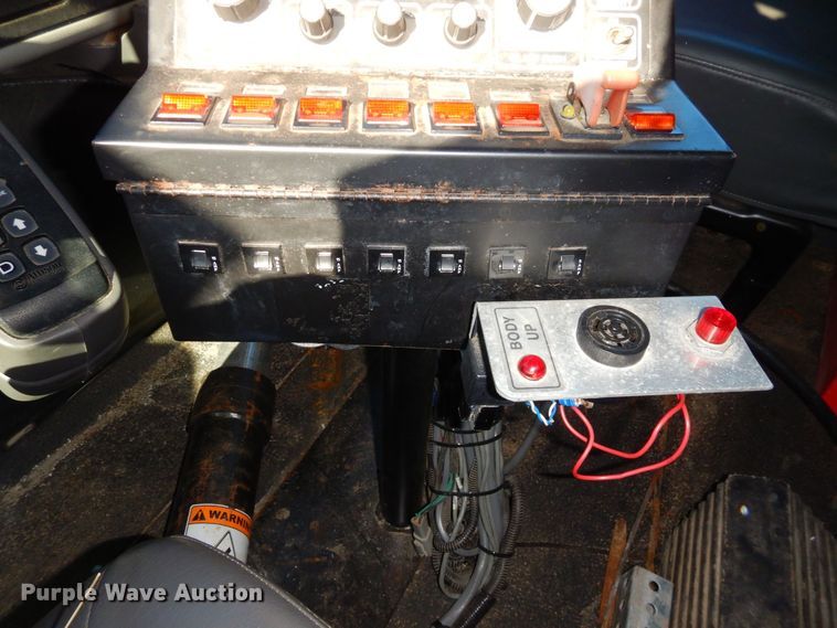 image for item JK9154 2008 International WorkStar 7300  dump truck