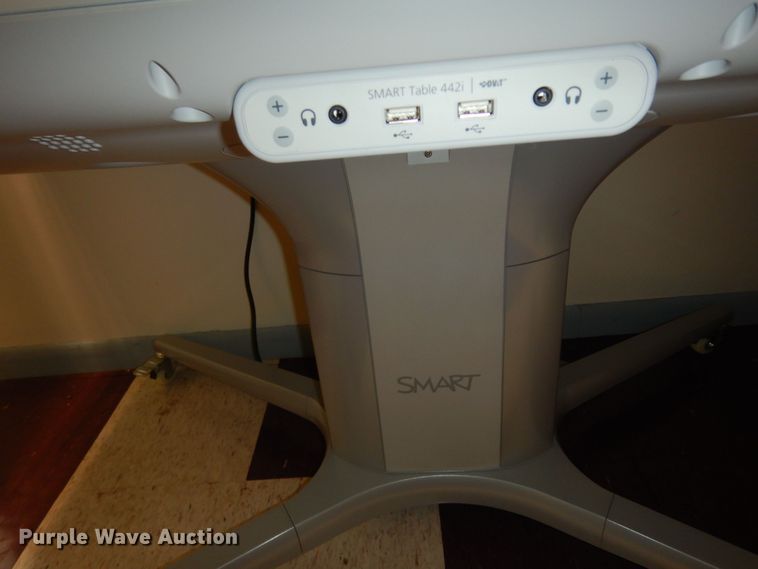 image for item JQ9938 (3) Smart ST442i tables