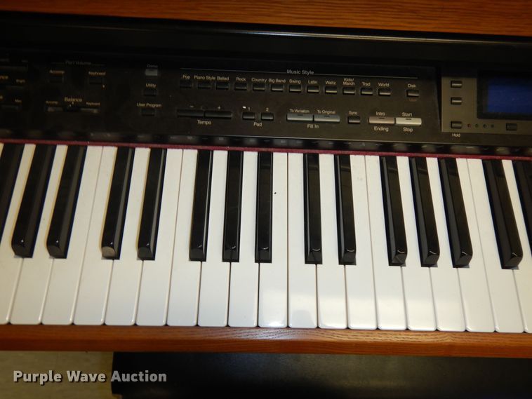 image for item JQ9939 Roland KR770  digital piano