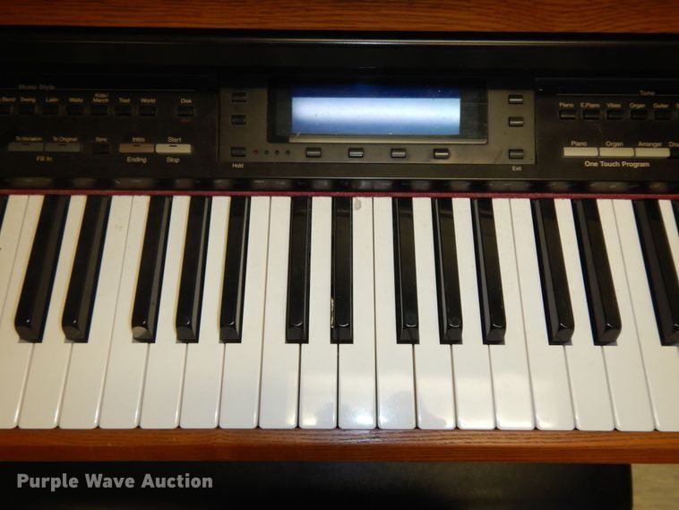 image for item JQ9939 Roland KR770  digital piano