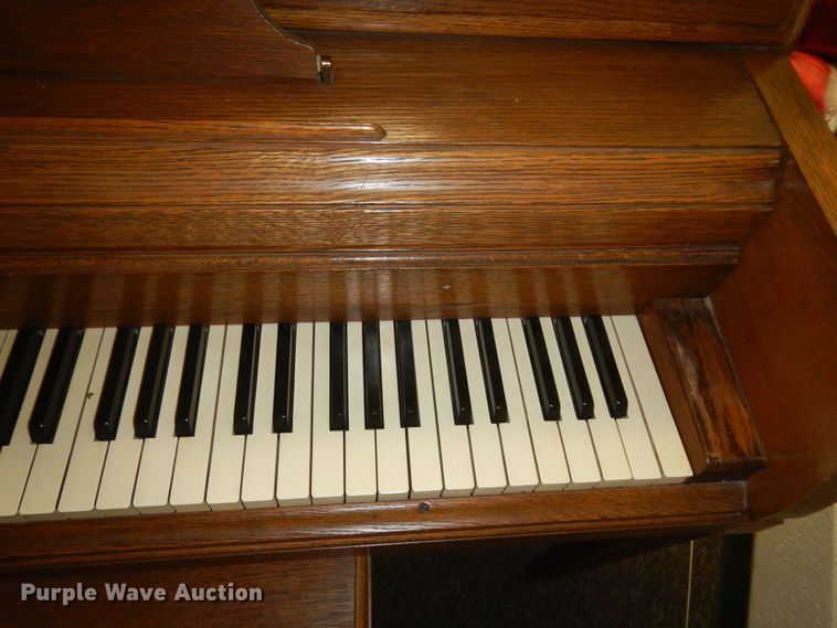 image for item JQ9940 Wurlitzer  upright piano