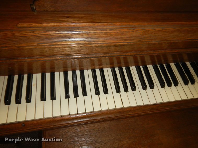 image for item JQ9940 Wurlitzer  upright piano